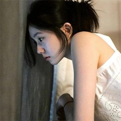 安内蒙尼海报